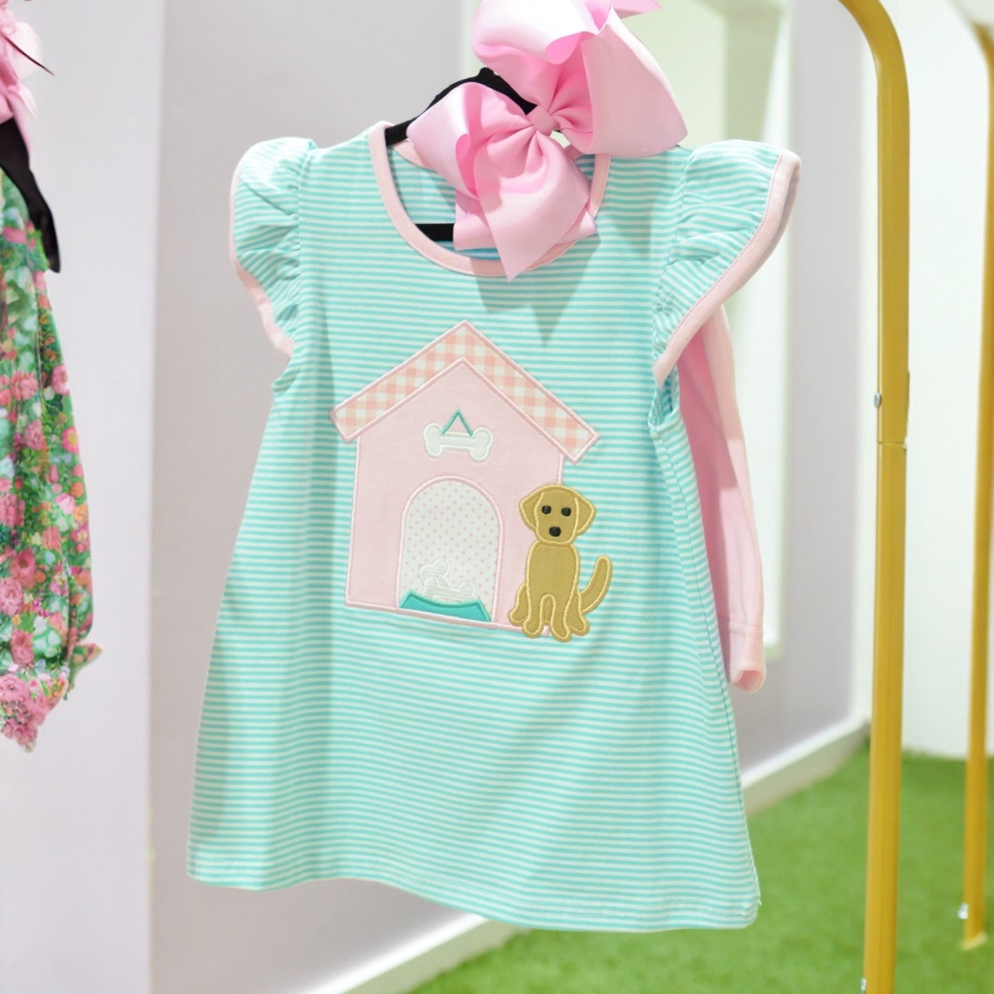 Jellybean Dog House Appliqué Short Set